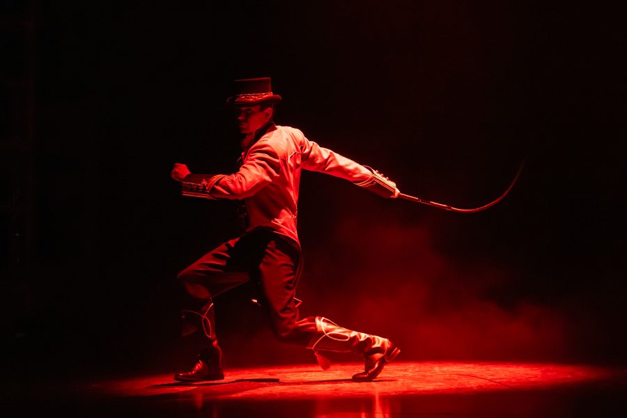 Paul-Alexander-Nolan-in-WATER-FOR-ELEPHANTS-Photo-by-Matthew-Murphy